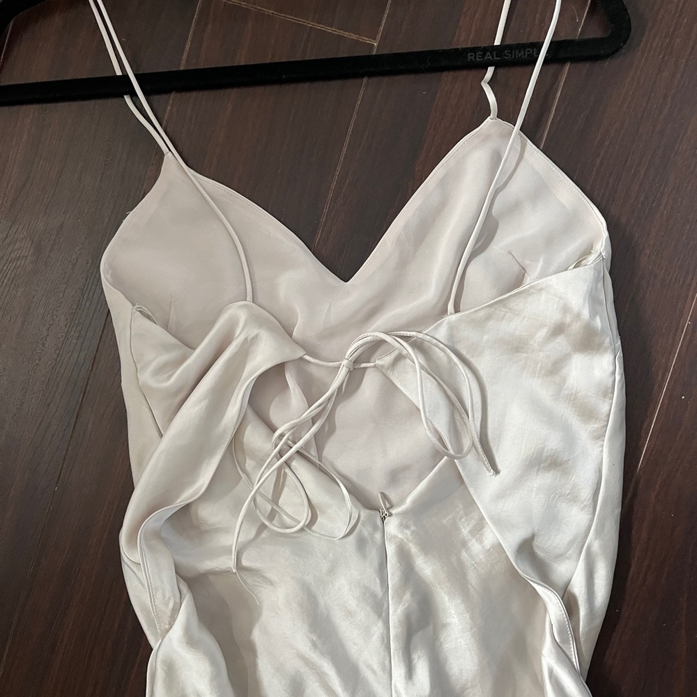 Zara silk champagne evening dress 
Size xs ( fits small)